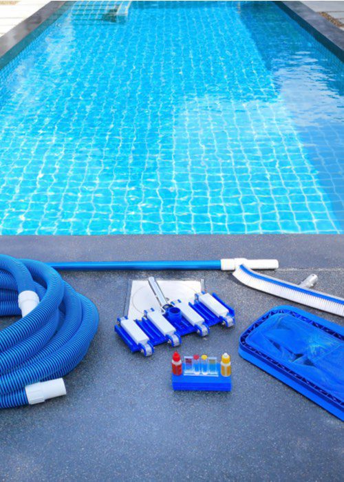 pool cleaning maintenance weekly services